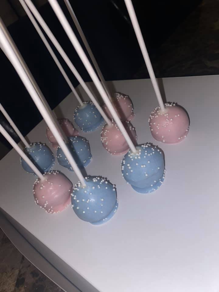 Blue & Pink Cake Pops